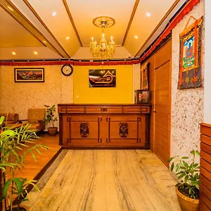 Hotel Aashraya